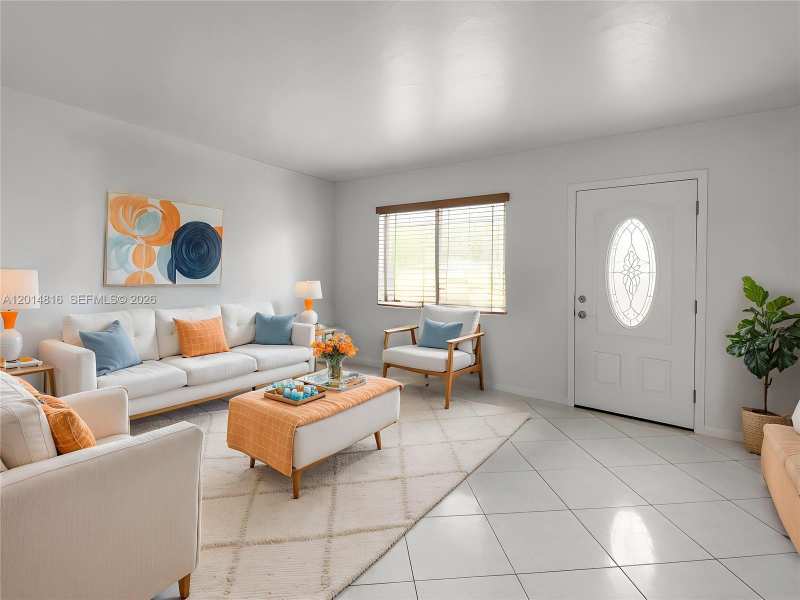 951 E 18th St, Hialeah FL 33013