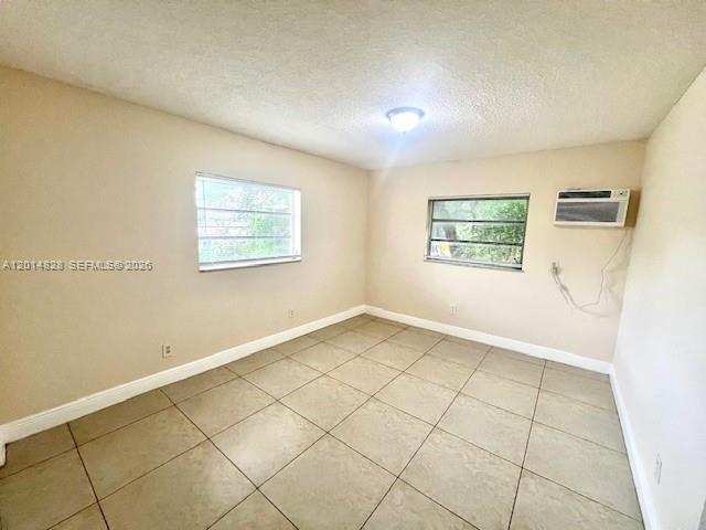 685 NE 85th St # 6, Miami FL 33138