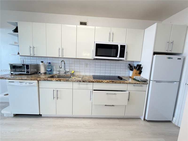 100 Lincoln Rd # 1012, Miami Beach FL 33139