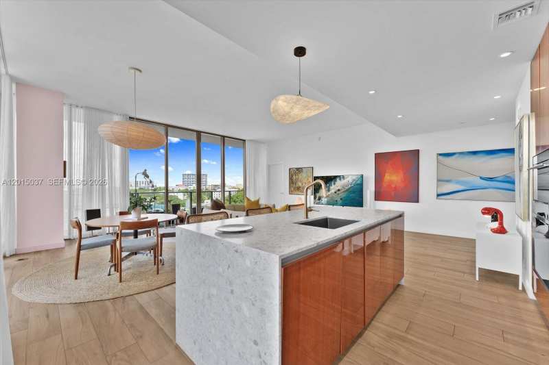 2678 Tigertail Ave # 601, Miami FL 33133