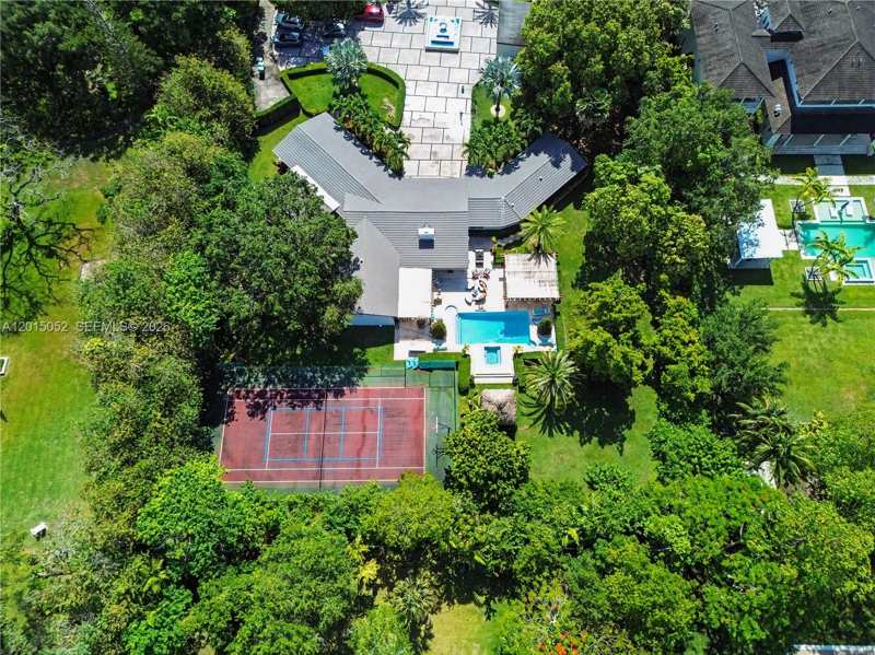 5250 SW 62nd Ave, Miami FL 33155