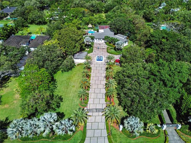 5250 SW 62nd Ave, Miami FL 33155