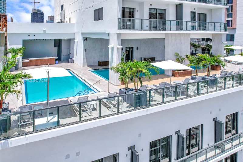 229 SW 9th St # 504, Miami FL 33130