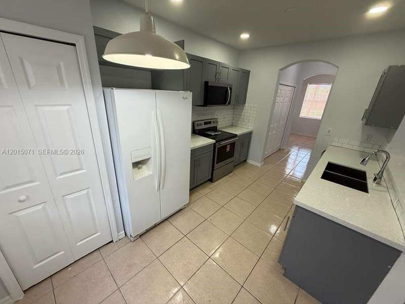 10906 SW 243rd Ln, Homestead FL 33032