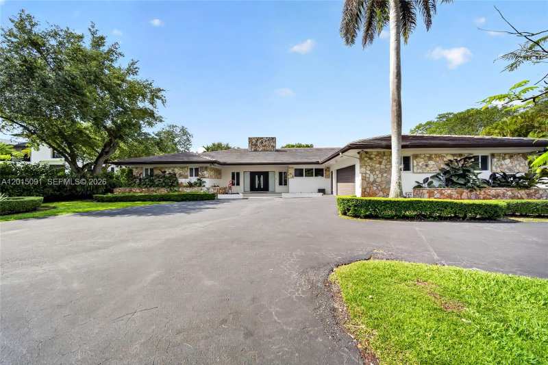 6650 SW 112th St, Pinecrest FL 33156