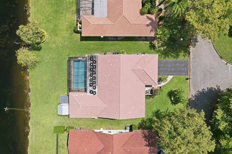 1042 NW 110th Lane, Coral Springs FL 33071