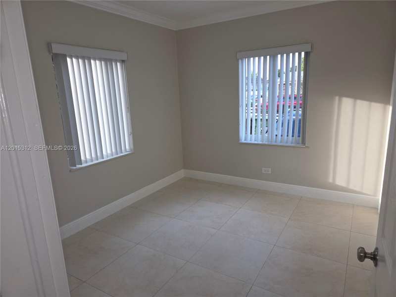 1680 E 5th Ave # 1690, Hialeah FL 33010