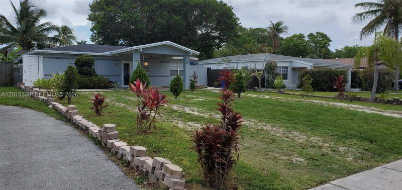 1430 NE 175th St, North Miami Beach FL 33162