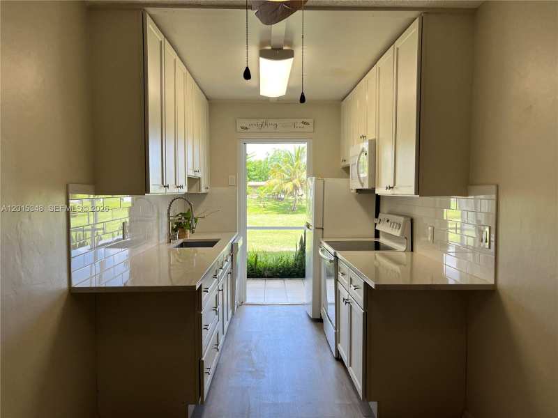 6550 Royal Palm Blvd # 105A, Margate FL 33063