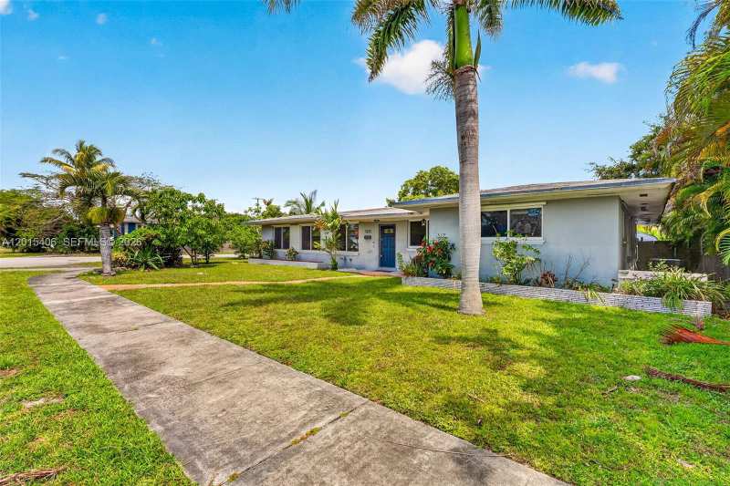 1401 NE 200th Ter, Miami FL 33179