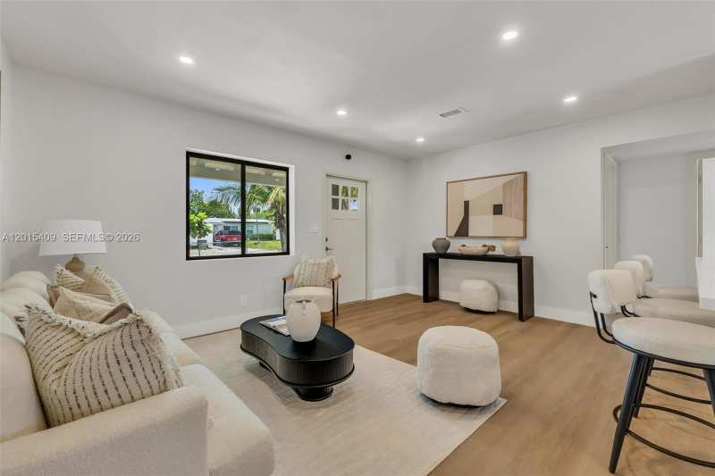 1206 NW 11th St, Fort Lauderdale FL 33311