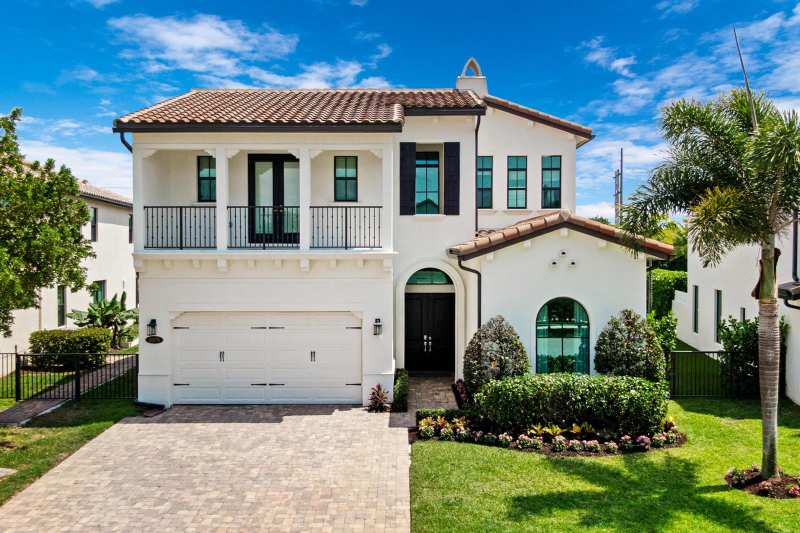 8979 Grand Prix Lane, Boynton Beach FL 33472