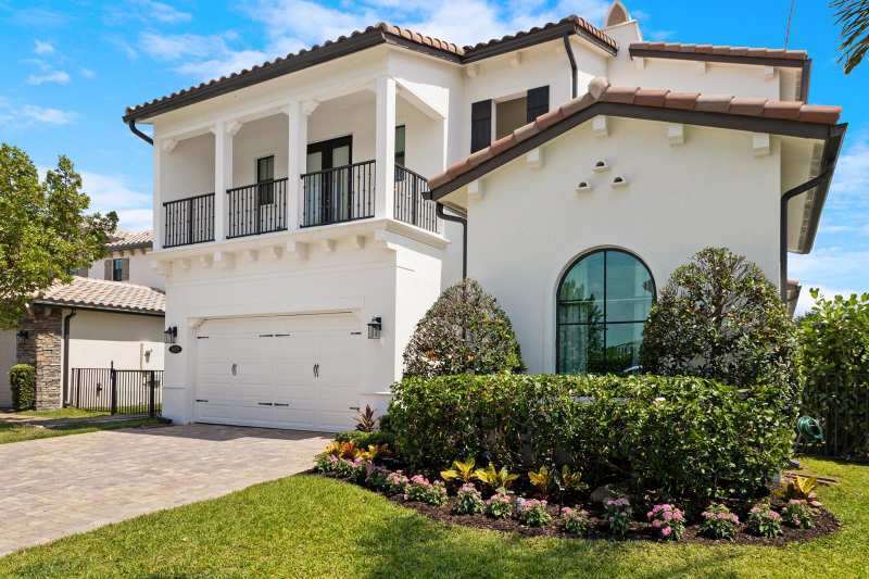 8979 Grand Prix Lane, Boynton Beach FL 33472