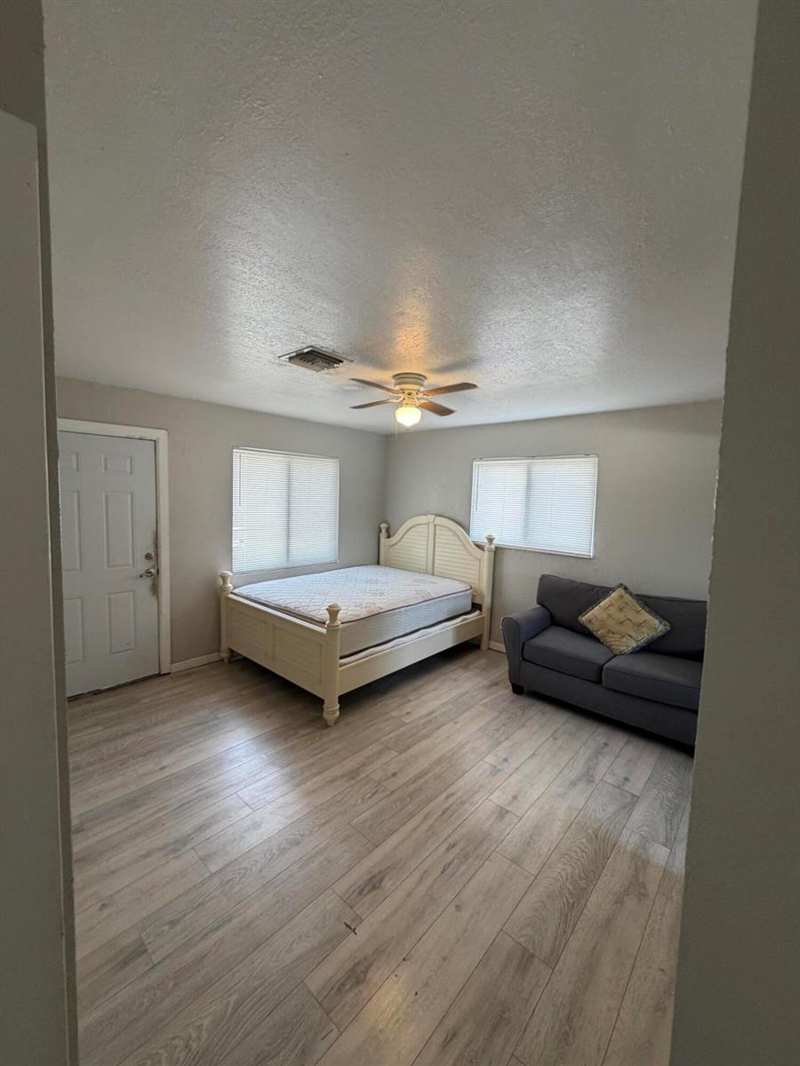716 22nd Street # B, West Palm Beach FL 33407