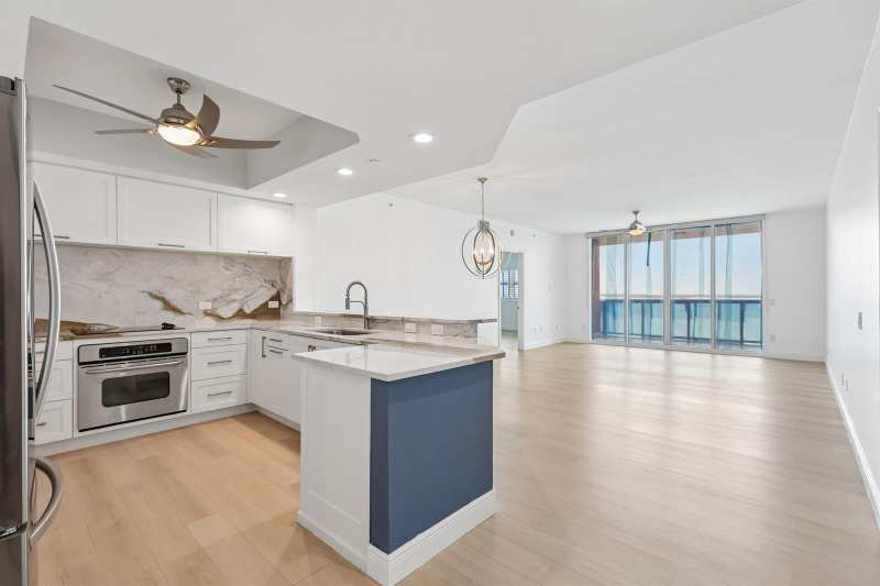 2650 Lake Shore Drive # 1202, Riviera Beach FL 33404