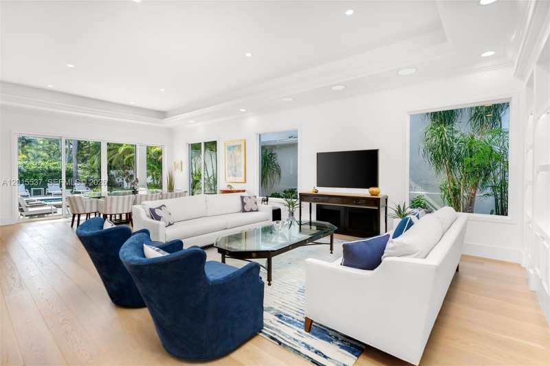 3 Turtle Walk, Key Biscayne FL 33149