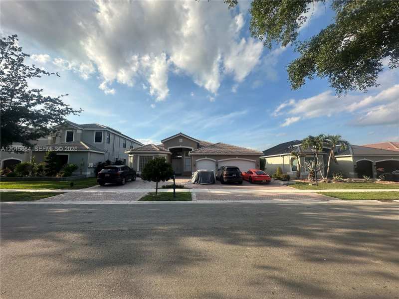 18571 SW 44th St, Miramar FL 33029