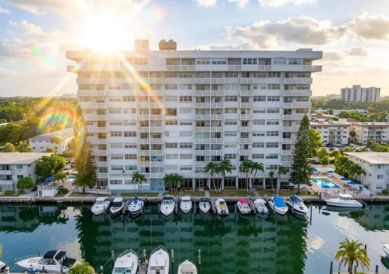 13155 Ixora Court # 804, North Miami FL 33181