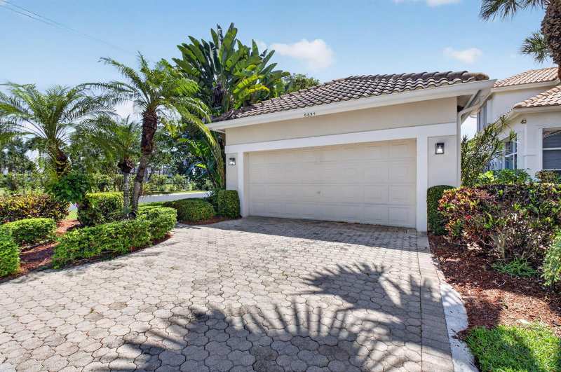 6694 NW 26th Way, Boca Raton FL 33496