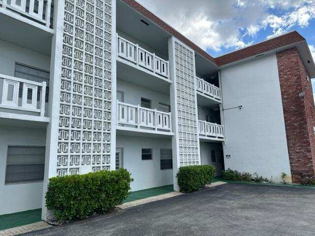 1380 NW 43 Terrace # 306, Lauderhill FL 33313
