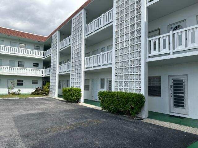 1380 NW 43 Terrace # 306, Lauderhill FL 33313