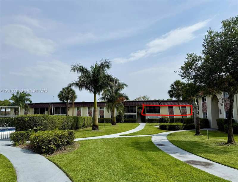 22805 SW 66th Ave # 208, Boca Raton FL 33428