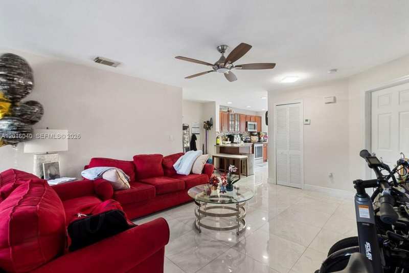 5605 NW 109th Ave # 71, Doral FL 33178