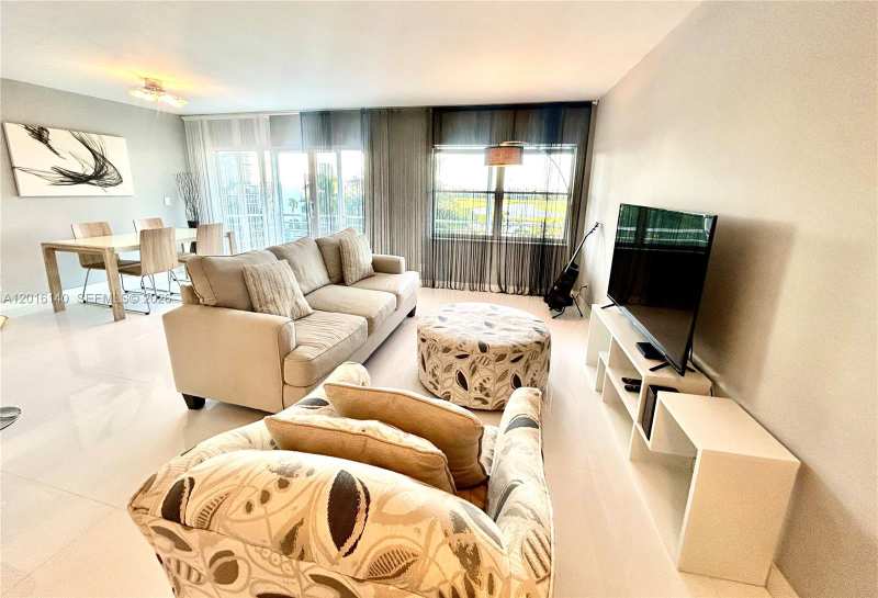 200 DIPLOMAT PARKWAY # 721, Hallandale Beach FL 33009