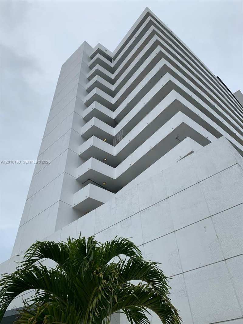 36 NW 6th Ave # 1108, Miami FL 33128