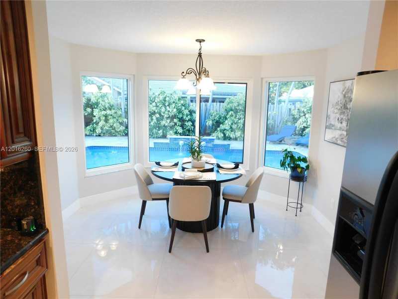 14231 Harpers Ferry St, Davie FL 33325