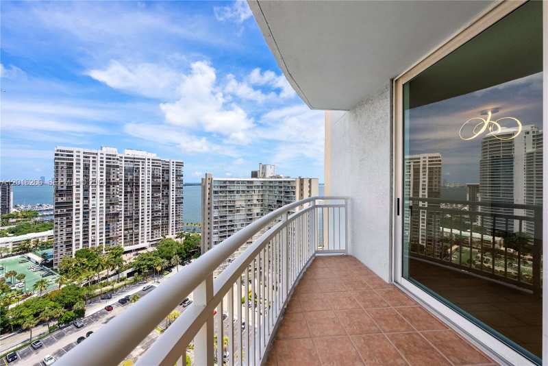 2475 Brickell Ave # 2206, Miami FL 33129