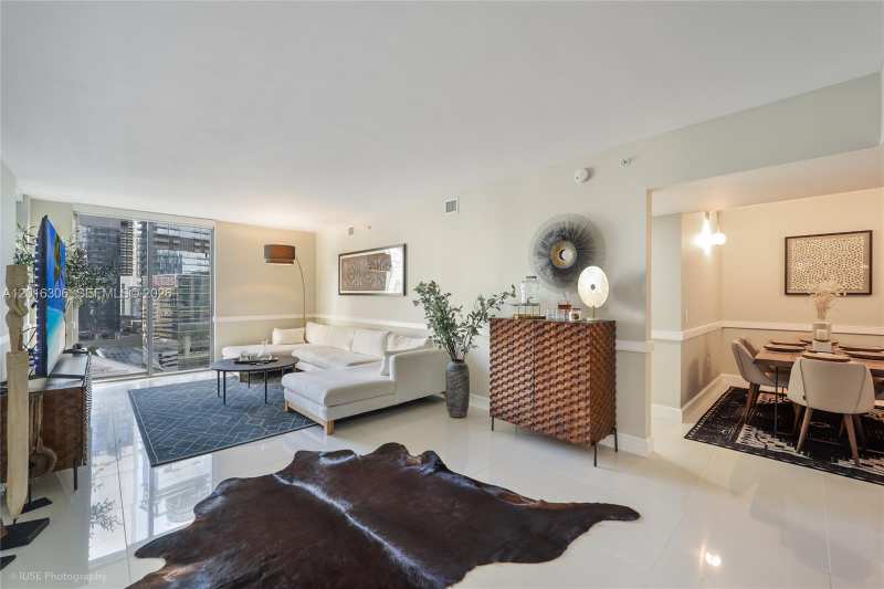 31 SE 6th St # 2207, Miami FL 33131