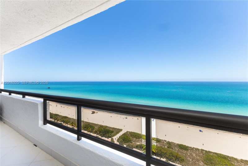 2555 Collins Ave # 2205, Miami Beach FL 33140