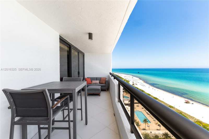 2555 Collins Ave # 2205, Miami Beach FL 33140