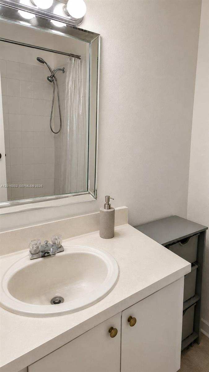 17911 NW 68th Ave # M201, Hialeah FL 33015