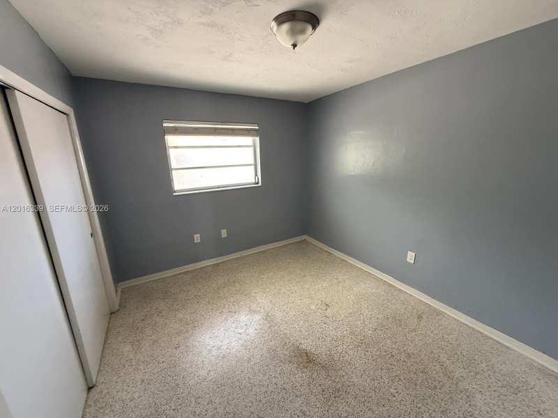 990 SW 4th St # 6, Miami FL 33130