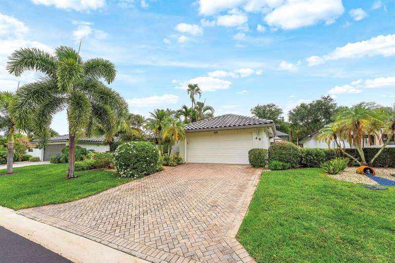 46 Woods Lane, Boynton Beach FL 33436
