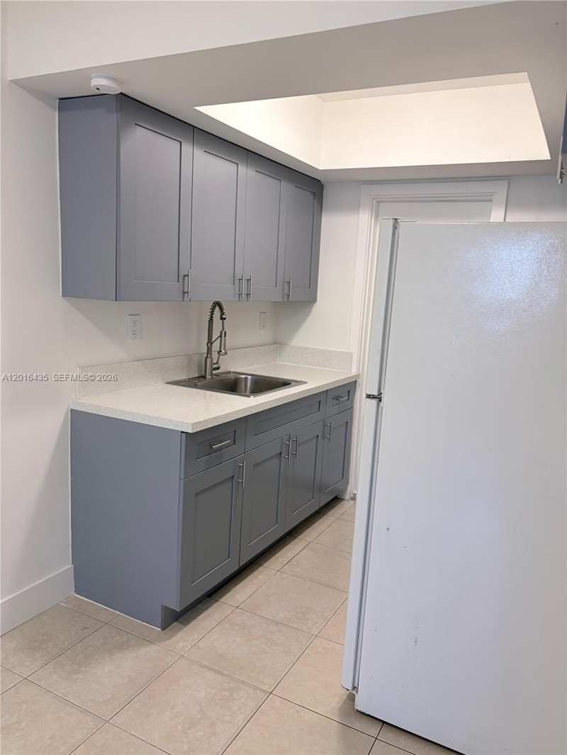 31 NW 163rd St # 65, Miami FL 33169