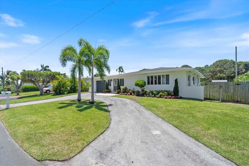 108 SE 31st Avenue, Boynton Beach FL 33435
