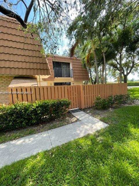 135 Heritage Way, West Palm Beach FL 33407