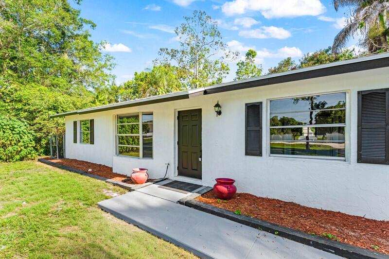 11852 N 47th Rd Road N, FL 33411