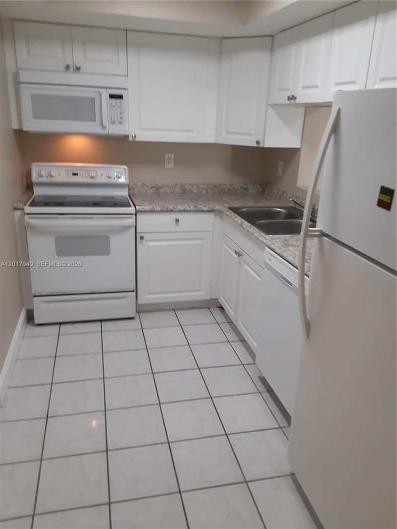 2713 NW 47th Ter # 504, Lauderdale Lakes FL 33313