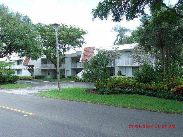 3145 N Palm Aire Dr # 103, Pompano Beach FL 33069