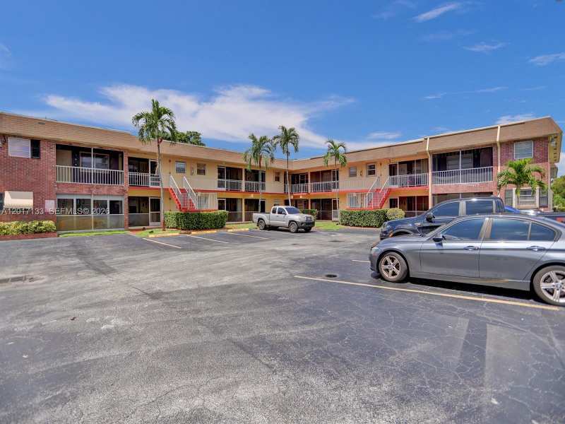 2040 NW 81st Ave # 117, Pembroke Pines FL 33024