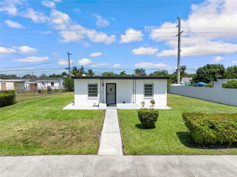 15815 NW 19th Ave, Miami Gardens FL 33054