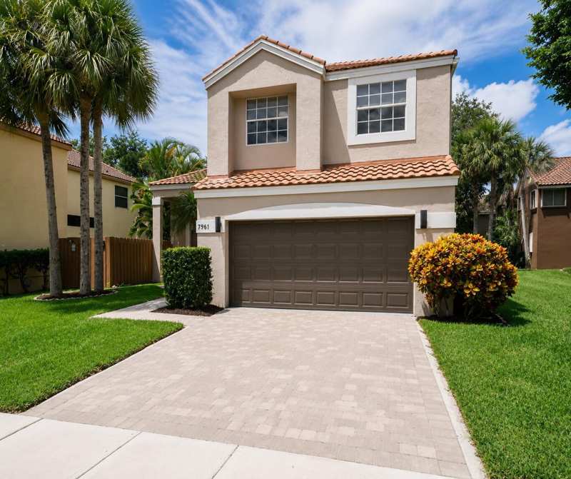 7701 NW 61st Terrace, Parkland FL 33067