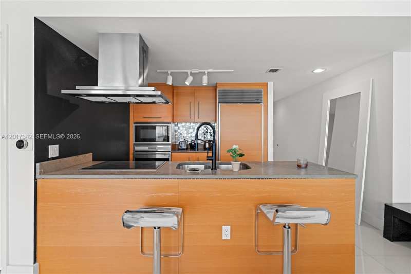 495 Brickell Ave # 1704, Miami FL 33131