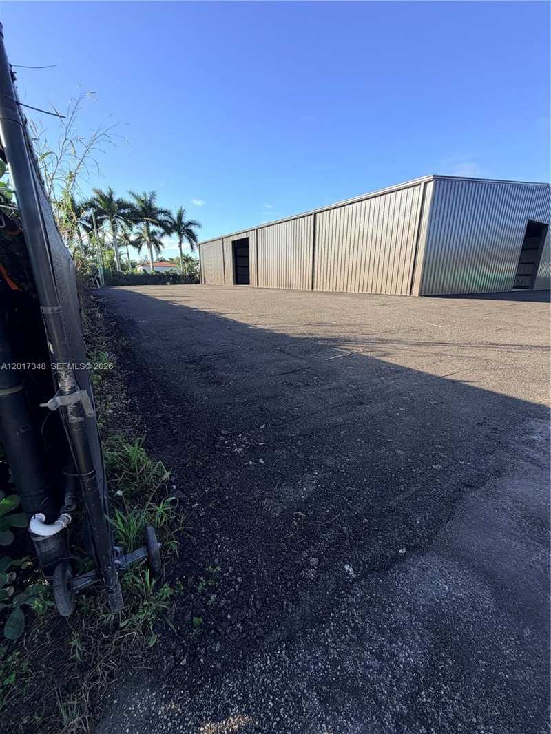 5601 SW 210th Ter, Southwest Ranches FL 33332