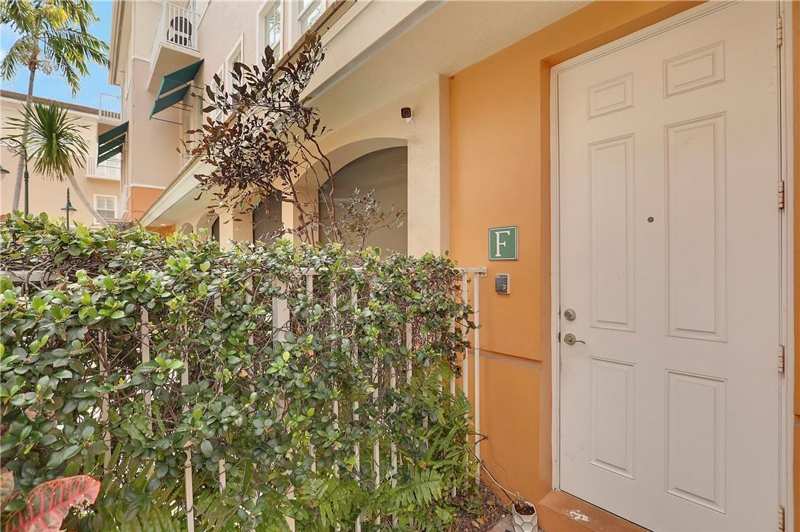 180 NE 6th Avenue # F, Delray Beach FL 33483