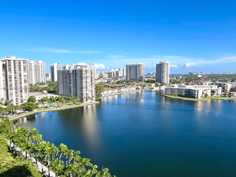 2801 NE 183rd St # 1914W, Aventura FL 33160